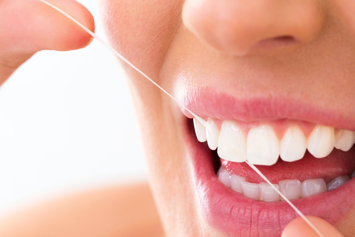 https://www.dentistadonadelli.it/wp-content/uploads/2025/03/1-4.png