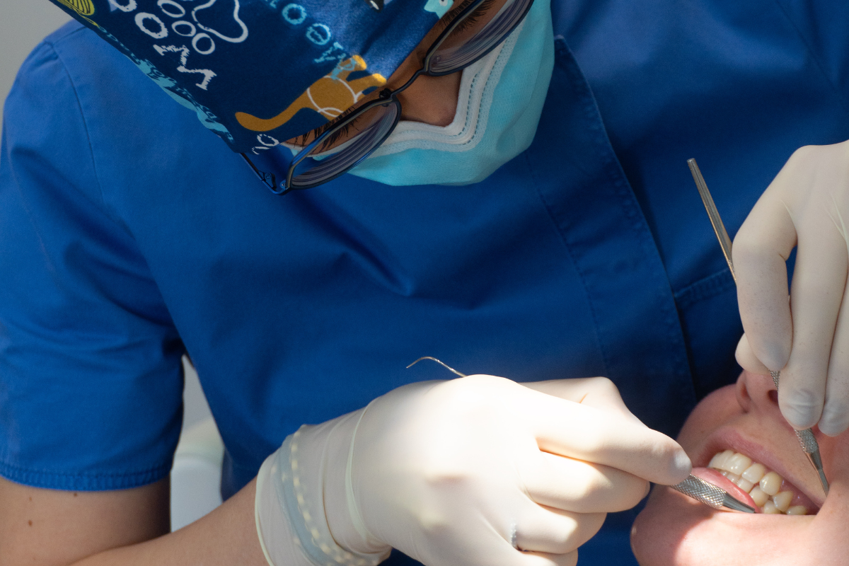 https://www.dentistadonadelli.it/wp-content/uploads/2025/04/servizi-home-odonto-estet.png